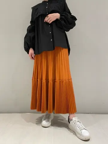 ORIGINATED IN GRACE CONTINENTAL isono yui コーディネート画像