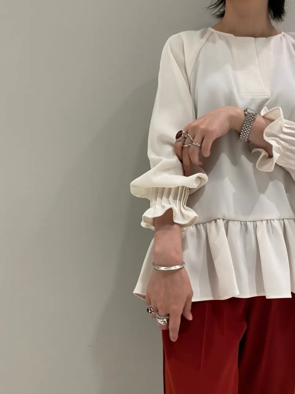 ORIGINATED IN GRACE CONTINENTAL isono yui コーディネート画像