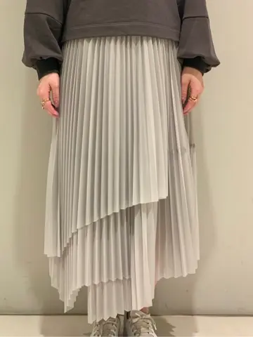 ORIGINATED IN GRACE CONTINENTAL saki コーディネート画像