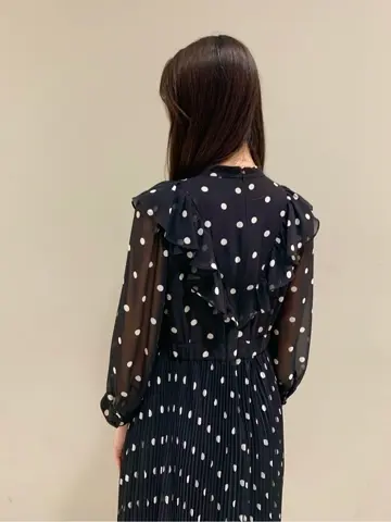 ORIGINATED IN GRACE CONTINENTAL saki コーディネート画像