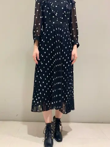 ORIGINATED IN GRACE CONTINENTAL saki コーディネート画像