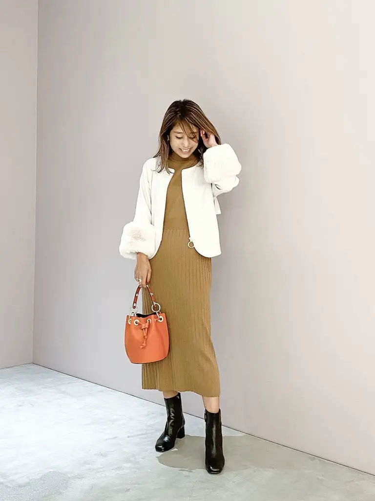 ORIGINATED IN GRACE CONTINENTAL yukimi yonee コーディネート画像