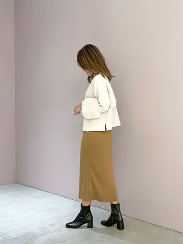 ORIGINATED IN GRACE CONTINENTAL yukimi yonee コーディネート画像