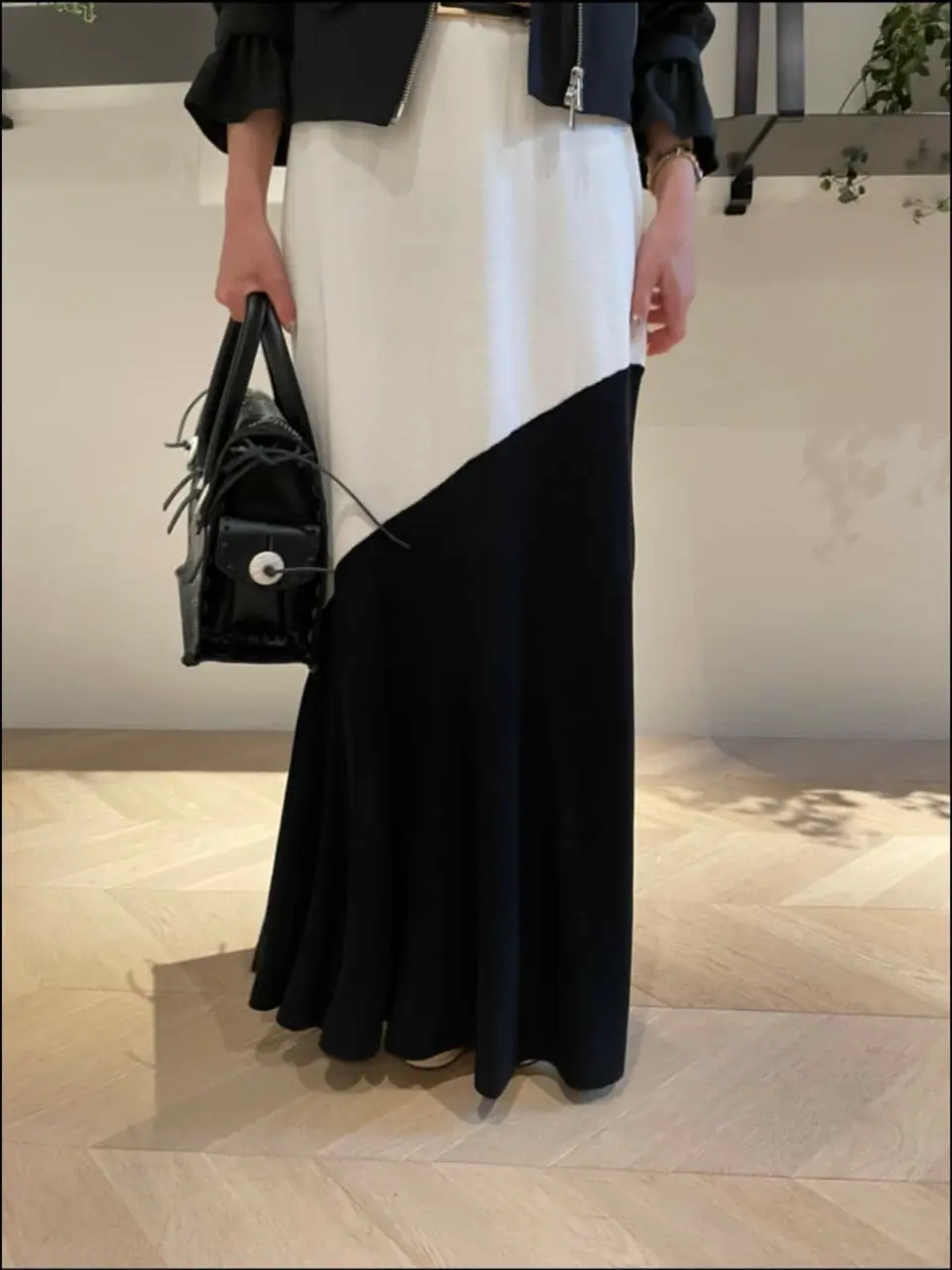 ORIGINATED IN GRACE CONTINENTAL yuri コーディネート画像