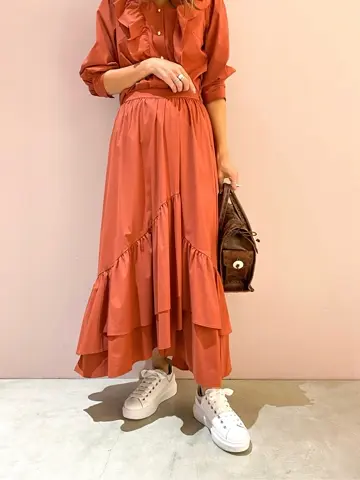 ORIGINATED IN GRACE CONTINENTAL yukimi yonee コーディネート画像