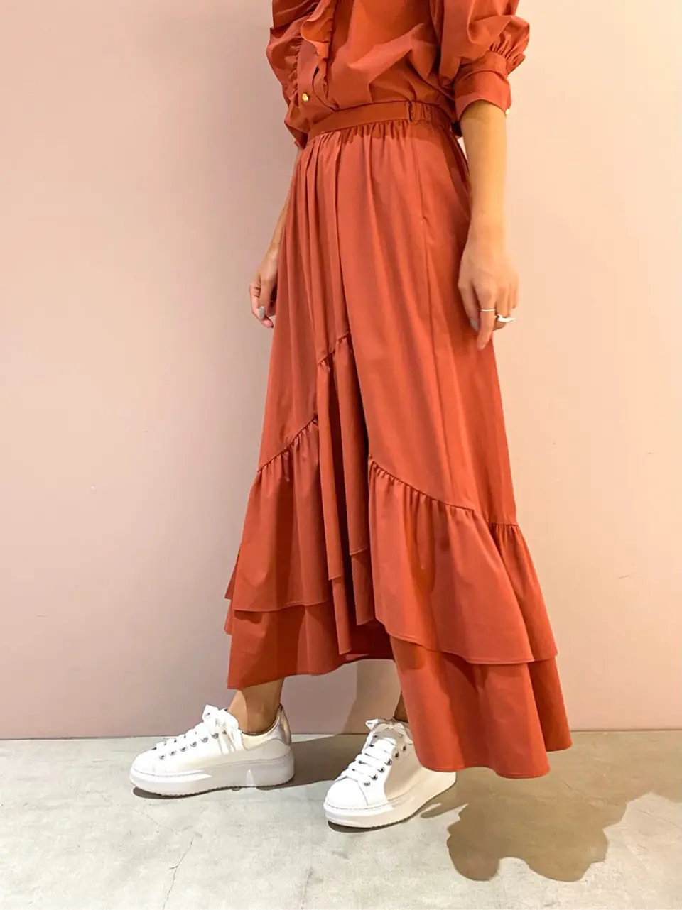 ORIGINATED IN GRACE CONTINENTAL yukimi yonee コーディネート画像