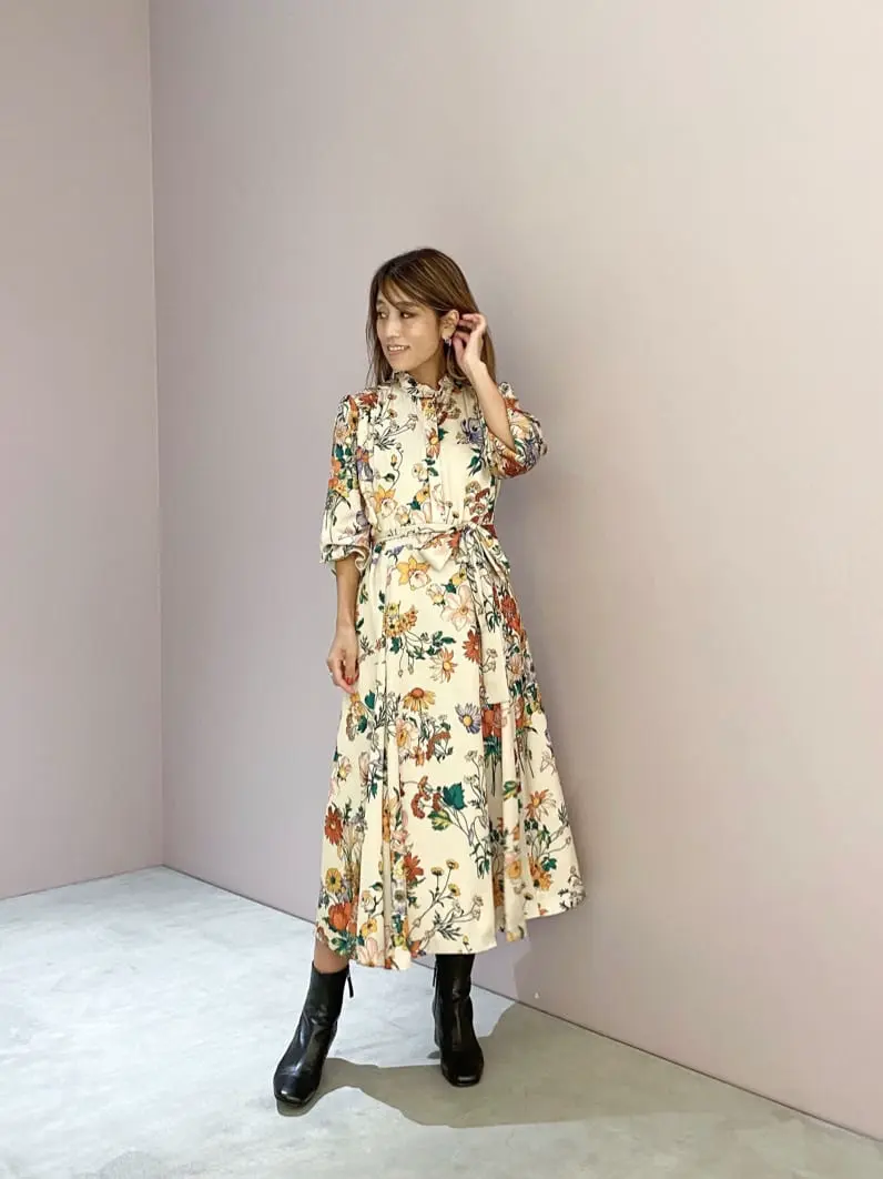 ORIGINATED IN GRACE CONTINENTAL yukimi yonee コーディネート画像