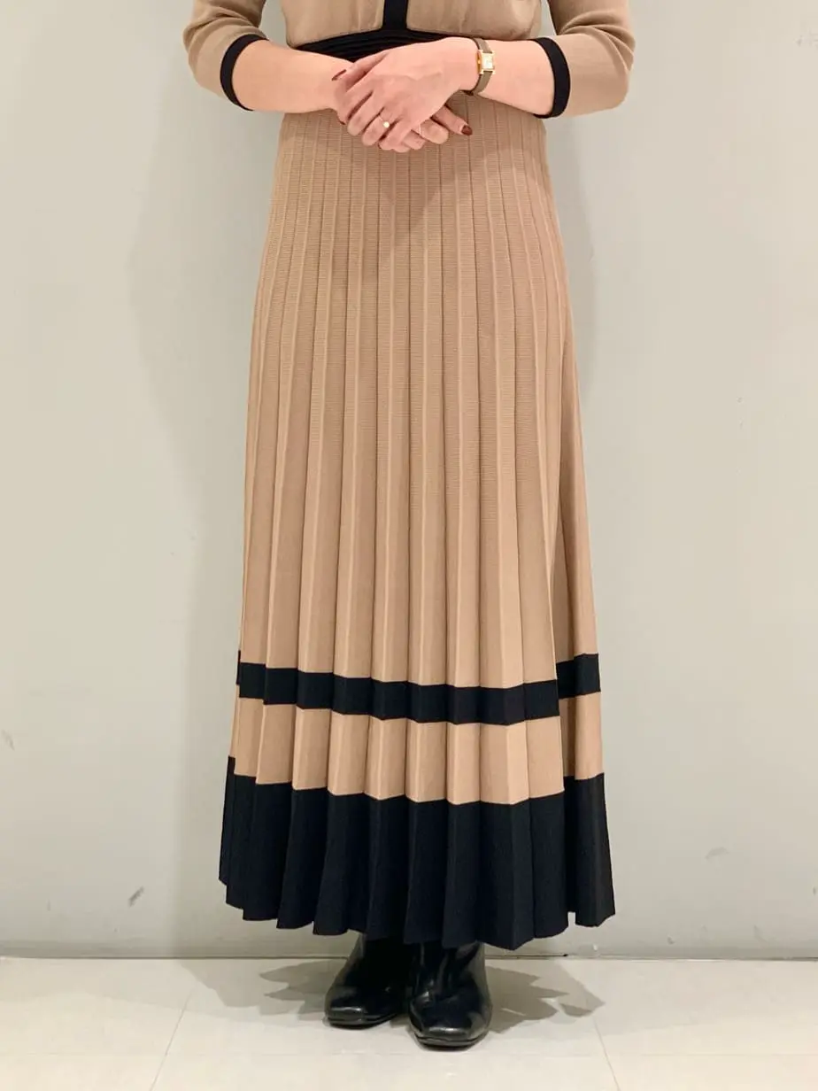 ORIGINATED IN GRACE CONTINENTAL 小笠原　春菜 コーディネート画像