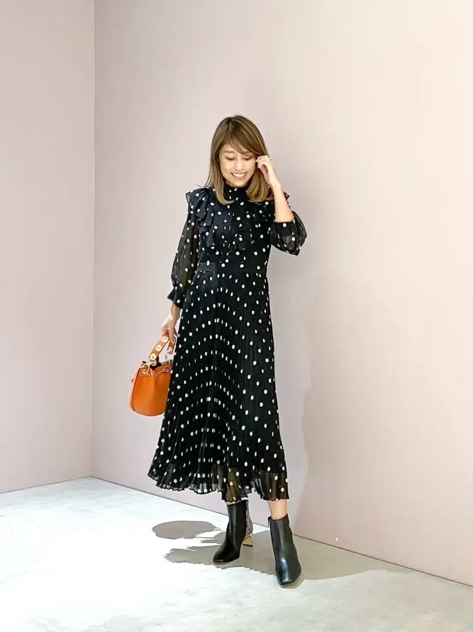 ORIGINATED IN GRACE CONTINENTAL yukimi yonee コーディネート画像