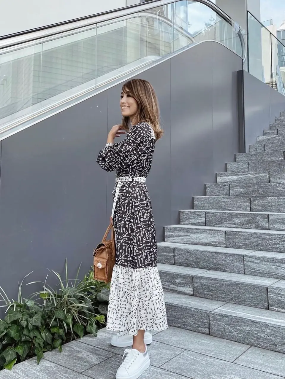 ORIGINATED IN GRACE CONTINENTAL yukimi yonee コーディネート画像