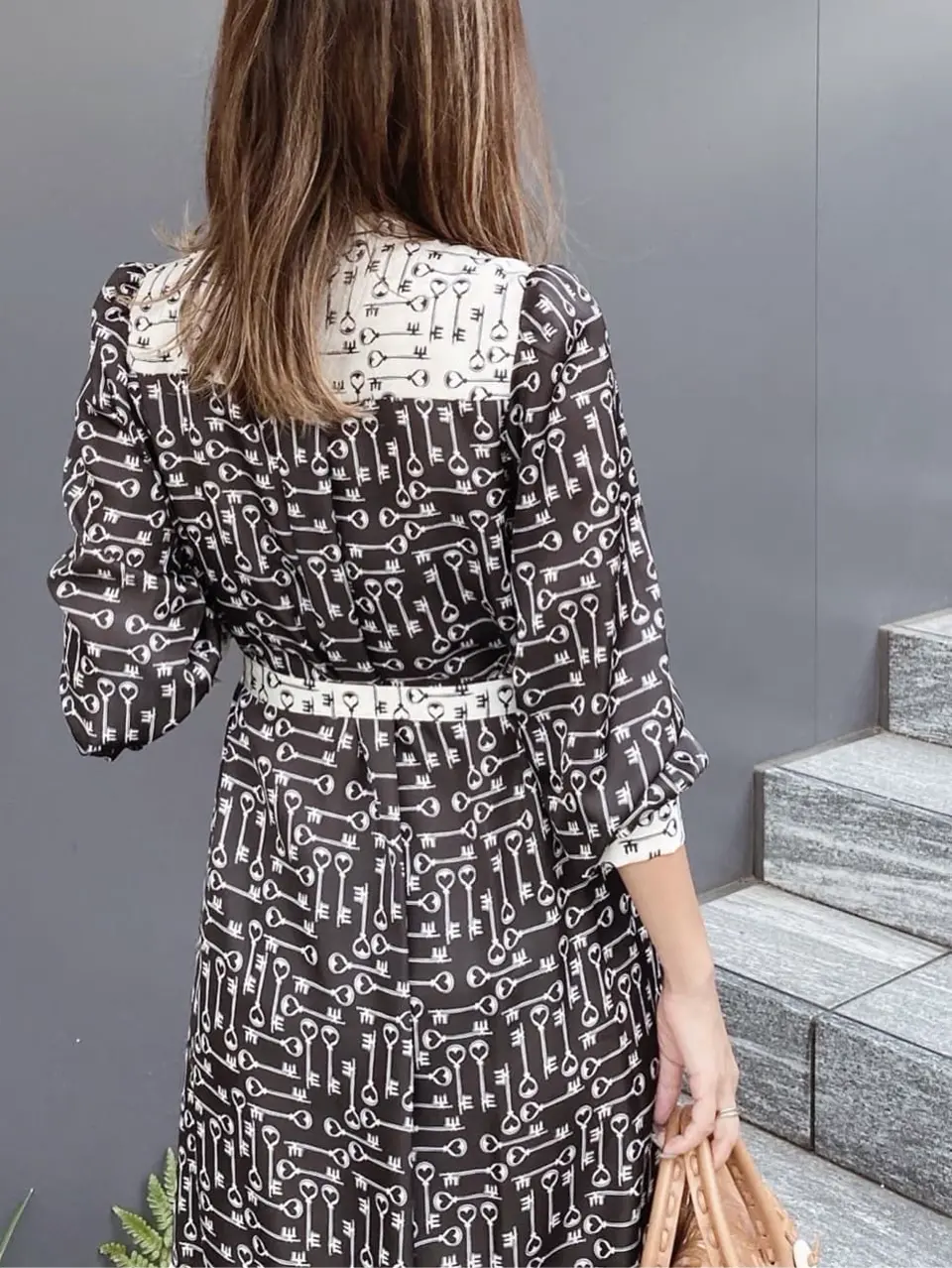 ORIGINATED IN GRACE CONTINENTAL yukimi yonee コーディネート画像