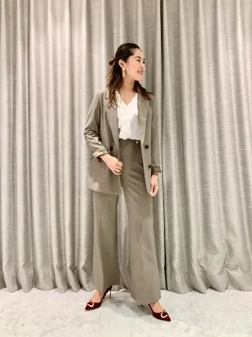 ORIGINATED IN GRACE CONTINENTAL 小笠原　春菜 コーディネート画像