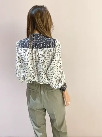 ORIGINATED IN GRACE CONTINENTAL yukimi yonee コーディネート画像