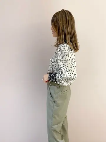 ORIGINATED IN GRACE CONTINENTAL yukimi yonee コーディネート画像