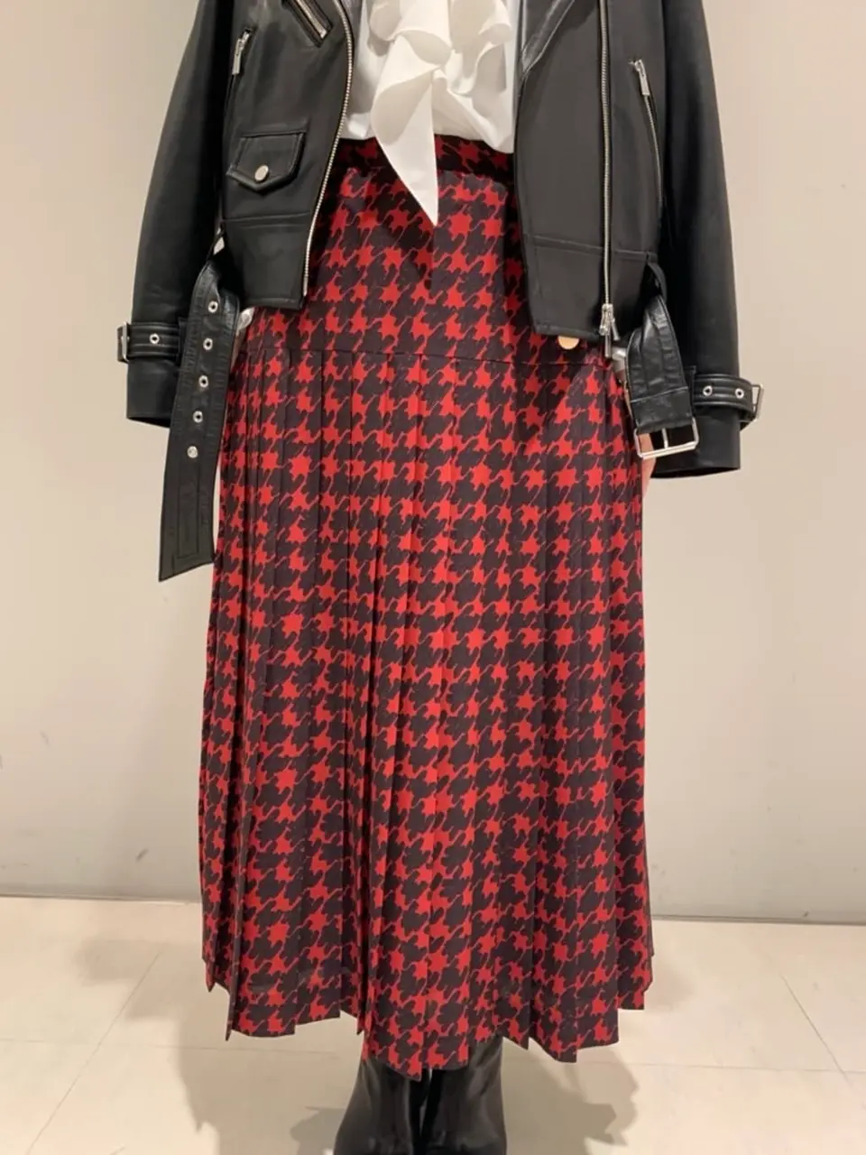 ORIGINATED IN GRACE CONTINENTAL yuri コーディネート画像