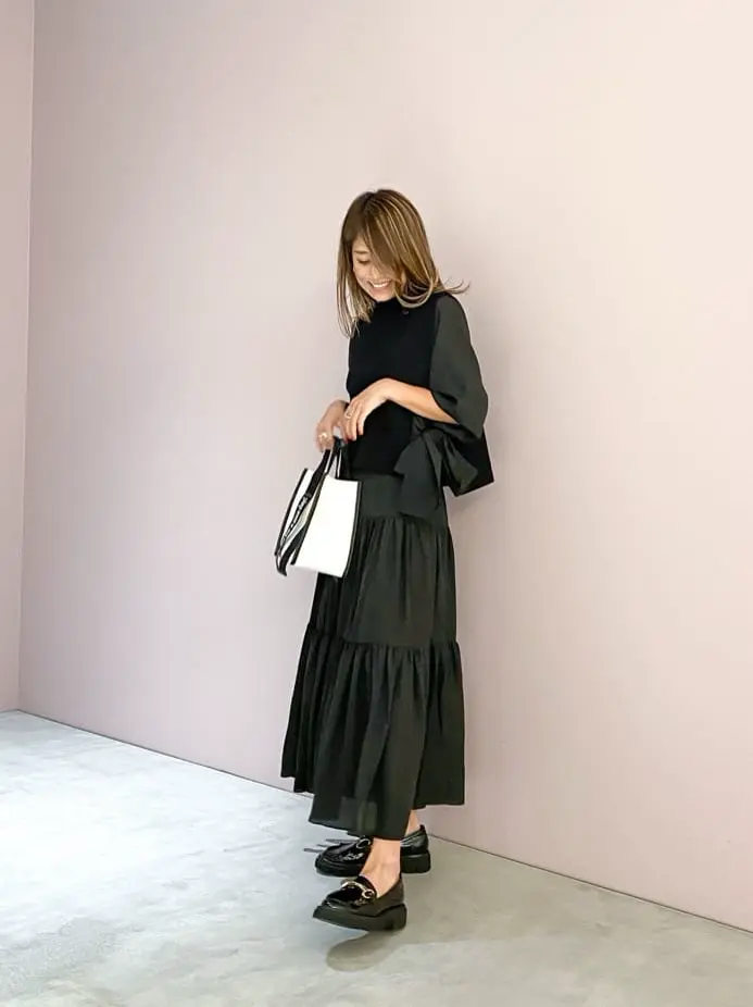 ORIGINATED IN GRACE CONTINENTAL yukimi yonee コーディネート画像