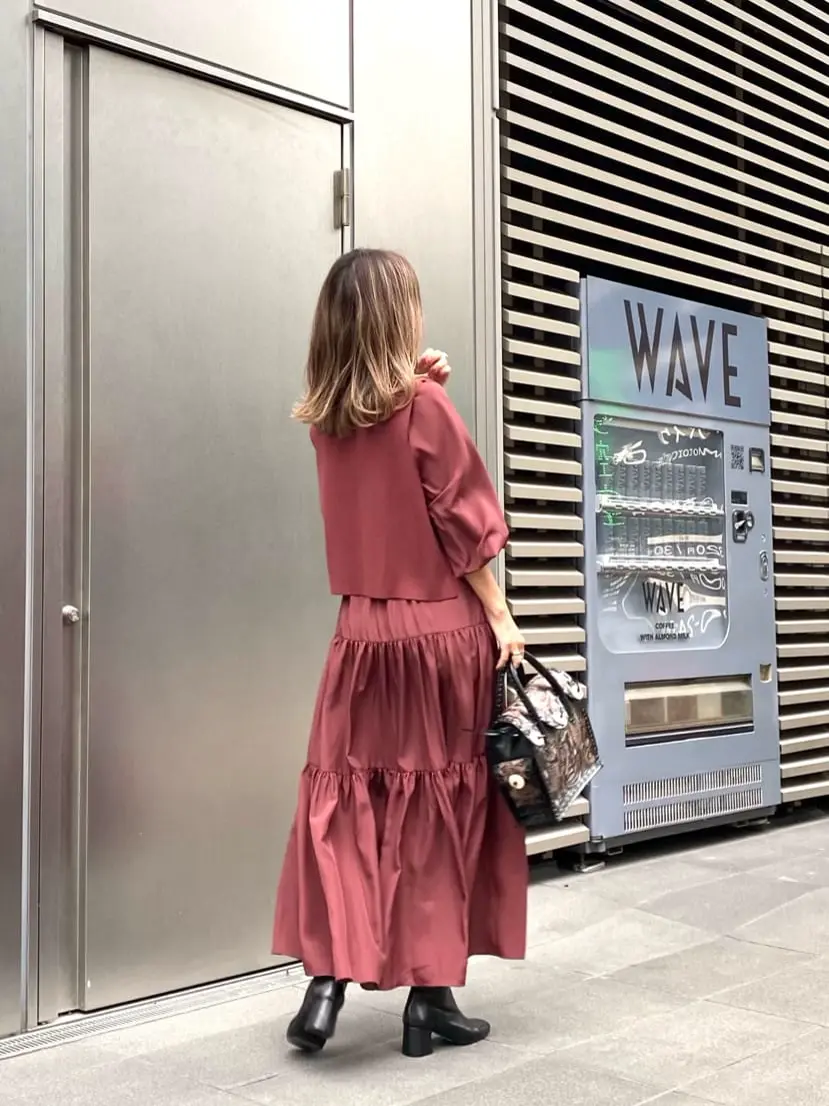 ORIGINATED IN GRACE CONTINENTAL yukimi yonee コーディネート画像