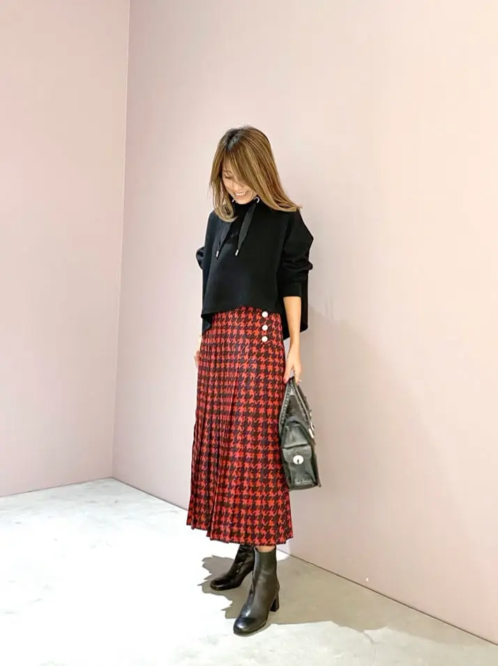 ORIGINATED IN GRACE CONTINENTAL yukimi yonee コーディネート画像