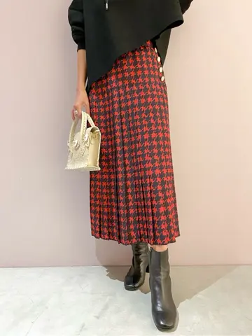 ORIGINATED IN GRACE CONTINENTAL yukimi yonee コーディネート画像