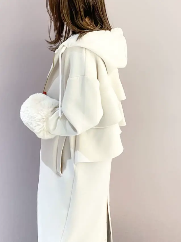 ORIGINATED IN GRACE CONTINENTAL yukimi yonee コーディネート画像