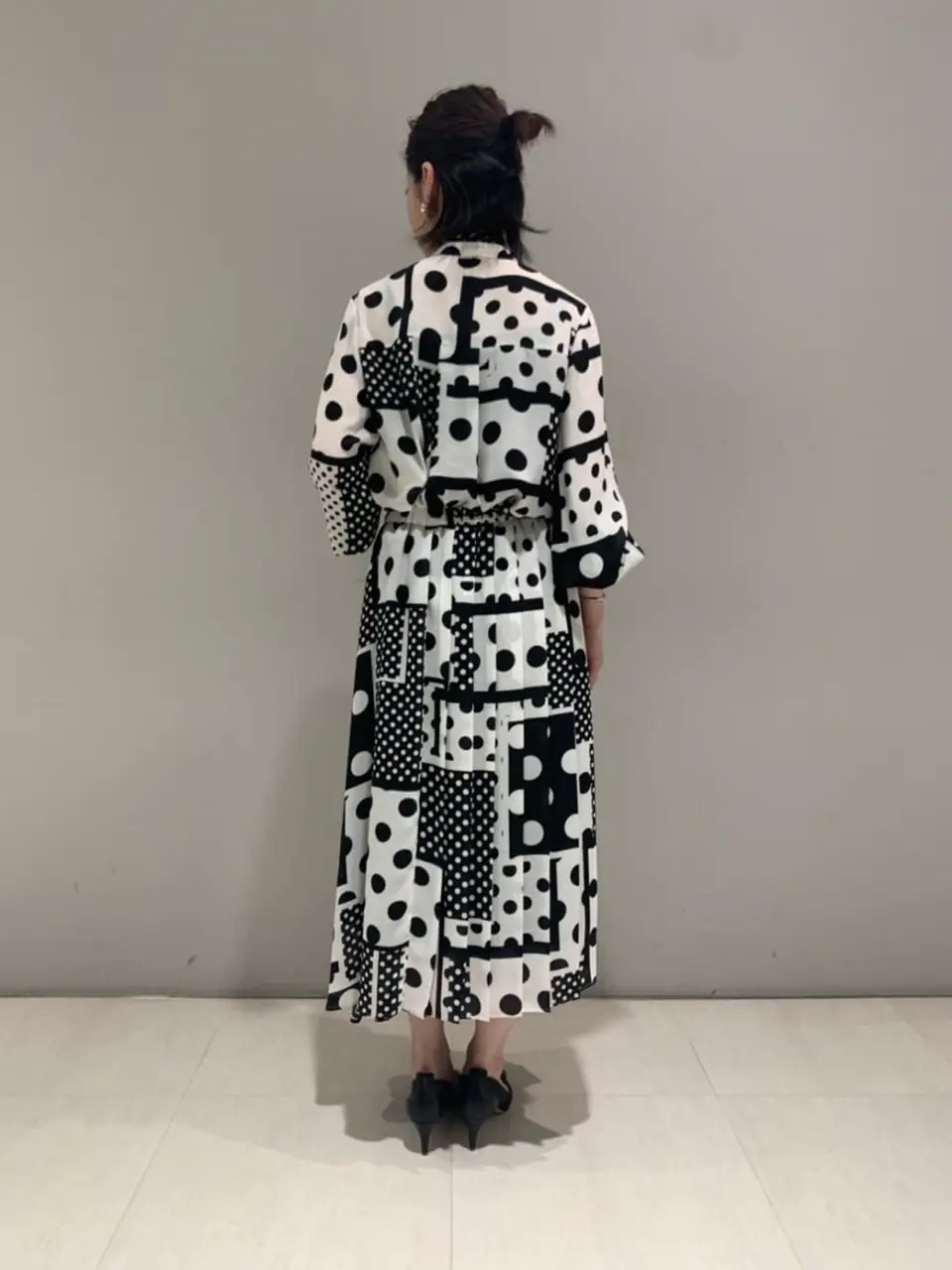 ORIGINATED IN GRACE CONTINENTAL isono yui コーディネート画像