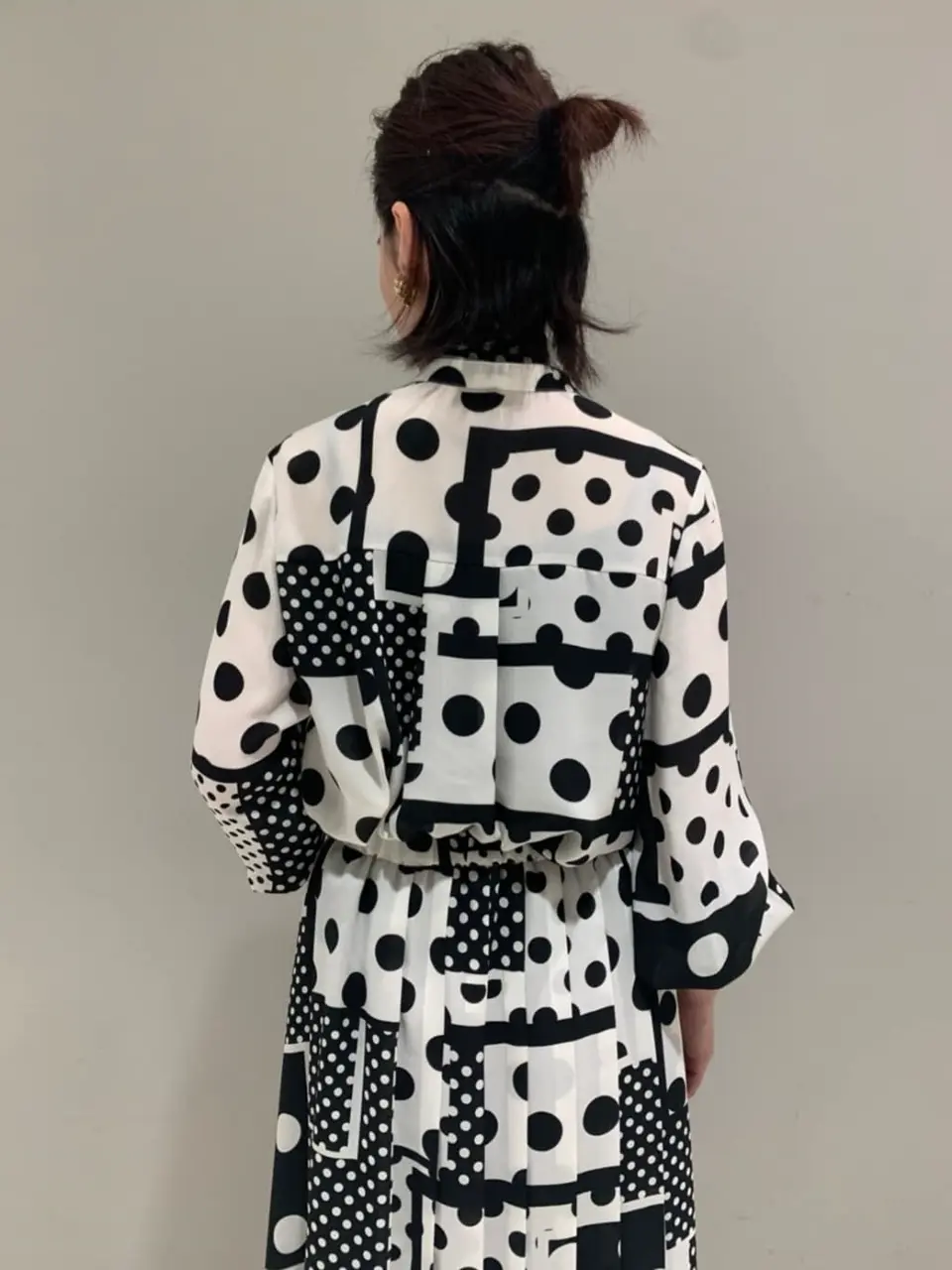 ORIGINATED IN GRACE CONTINENTAL isono yui コーディネート画像