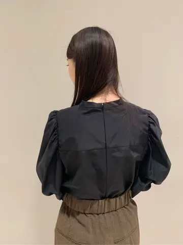 ORIGINATED IN GRACE CONTINENTAL saki コーディネート画像