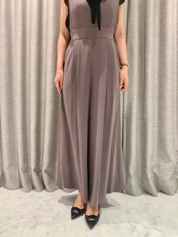 ORIGINATED IN GRACE CONTINENTAL 小笠原　春菜 コーディネート画像