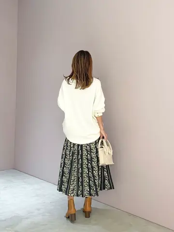 ORIGINATED IN GRACE CONTINENTAL yukimi yonee コーディネート画像