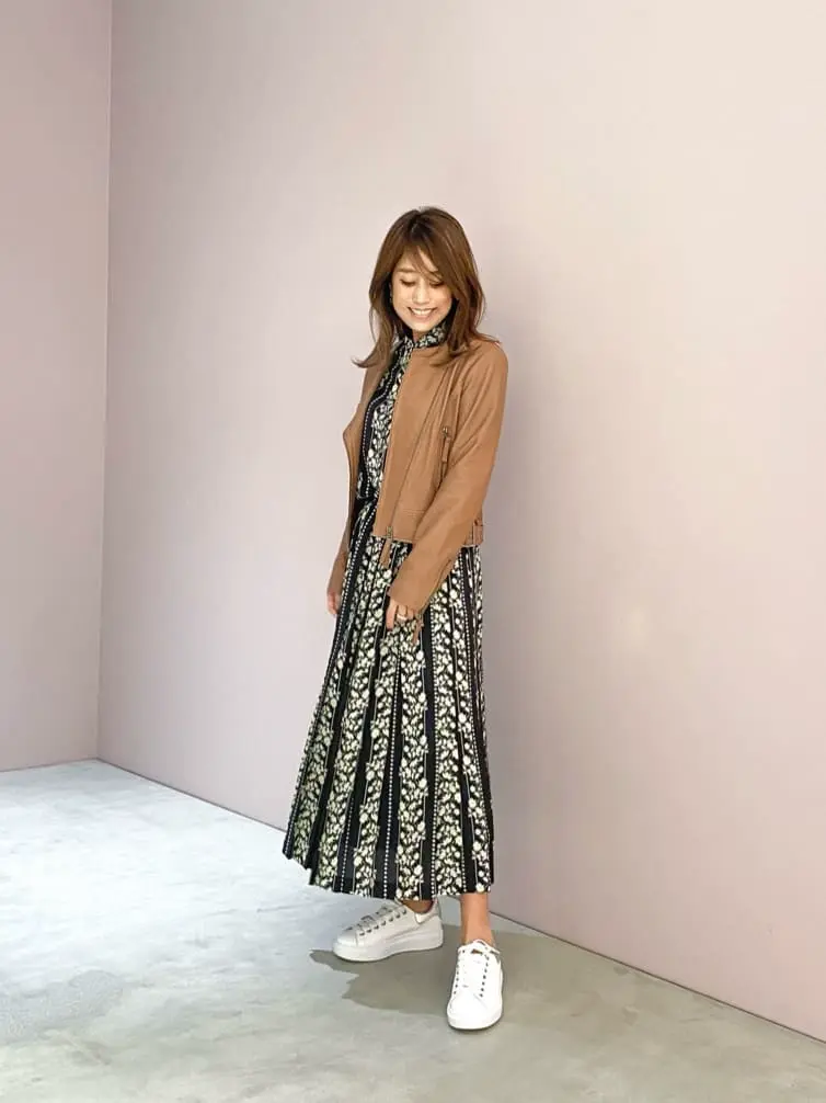 ORIGINATED IN GRACE CONTINENTAL yukimi yonee コーディネート画像