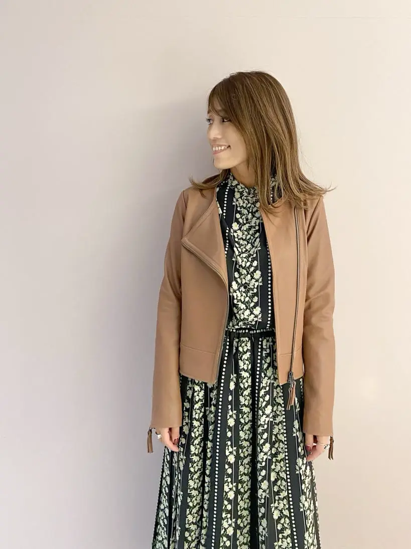 ORIGINATED IN GRACE CONTINENTAL yukimi yonee コーディネート画像