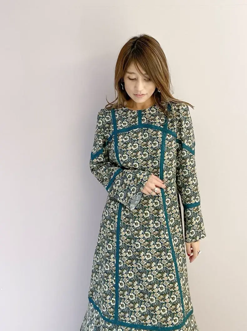 ORIGINATED IN GRACE CONTINENTAL yukimi yonee コーディネート画像