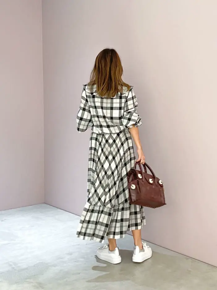 ORIGINATED IN GRACE CONTINENTAL yukimi yonee コーディネート画像