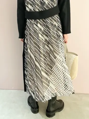 ORIGINATED IN GRACE CONTINENTAL Yuuki NOZAWA コーディネート画像