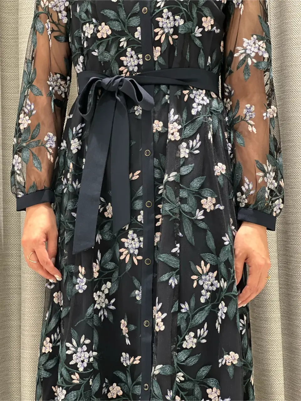 ORIGINATED IN GRACE CONTINENTAL 小笠原　春菜 コーディネート画像