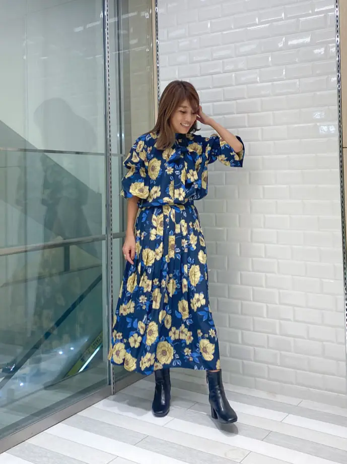 ORIGINATED IN GRACE CONTINENTAL yukimi yonee コーディネート画像