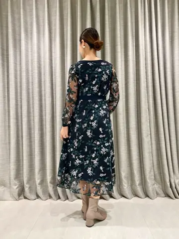 ORIGINATED IN GRACE CONTINENTAL 小笠原　春菜 コーディネート画像