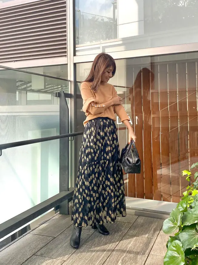 ORIGINATED IN GRACE CONTINENTAL yukimi yonee コーディネート画像