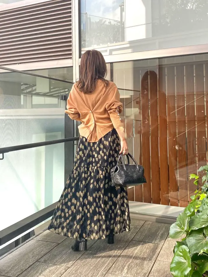 ORIGINATED IN GRACE CONTINENTAL yukimi yonee コーディネート画像