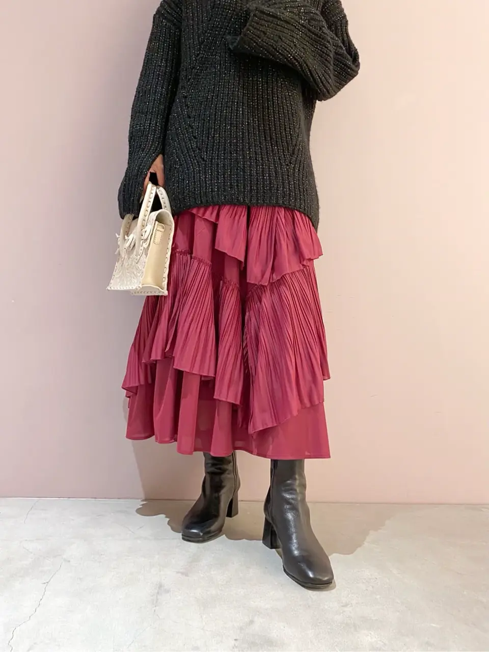 ORIGINATED IN GRACE CONTINENTAL yukimi yonee コーディネート画像