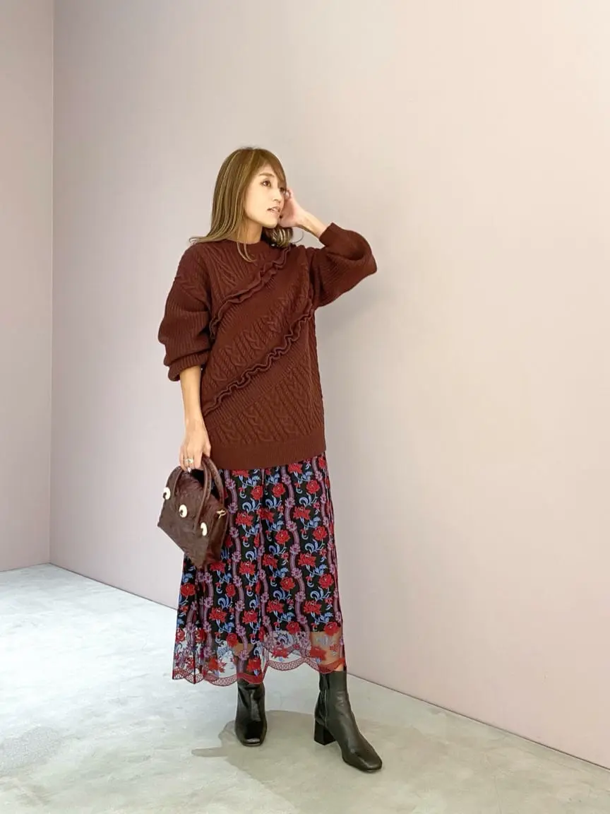 ORIGINATED IN GRACE CONTINENTAL yukimi yonee コーディネート画像