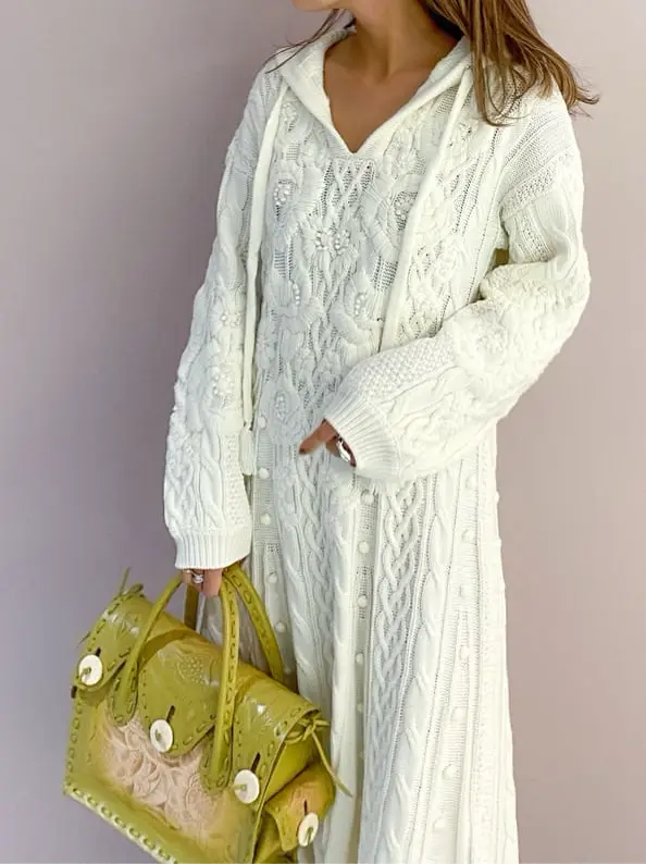 ORIGINATED IN GRACE CONTINENTAL yukimi yonee コーディネート画像