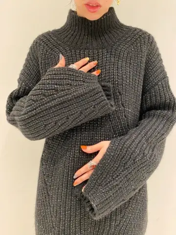 ORIGINATED IN GRACE CONTINENTAL isono yui コーディネート画像