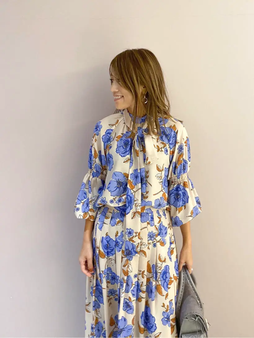 ORIGINATED IN GRACE CONTINENTAL yukimi yonee コーディネート画像