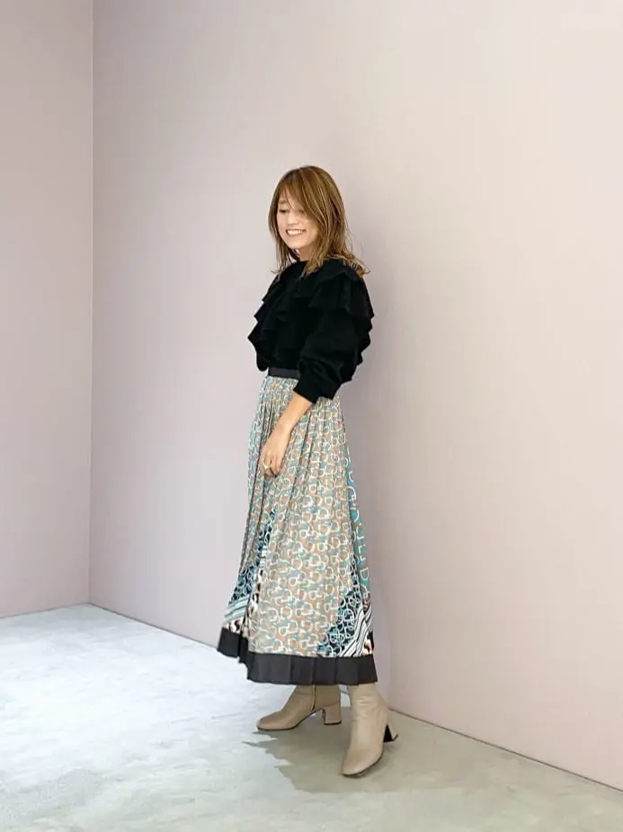 ORIGINATED IN GRACE CONTINENTAL yukimi yonee コーディネート画像