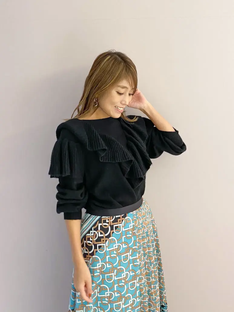 ORIGINATED IN GRACE CONTINENTAL yukimi yonee コーディネート画像