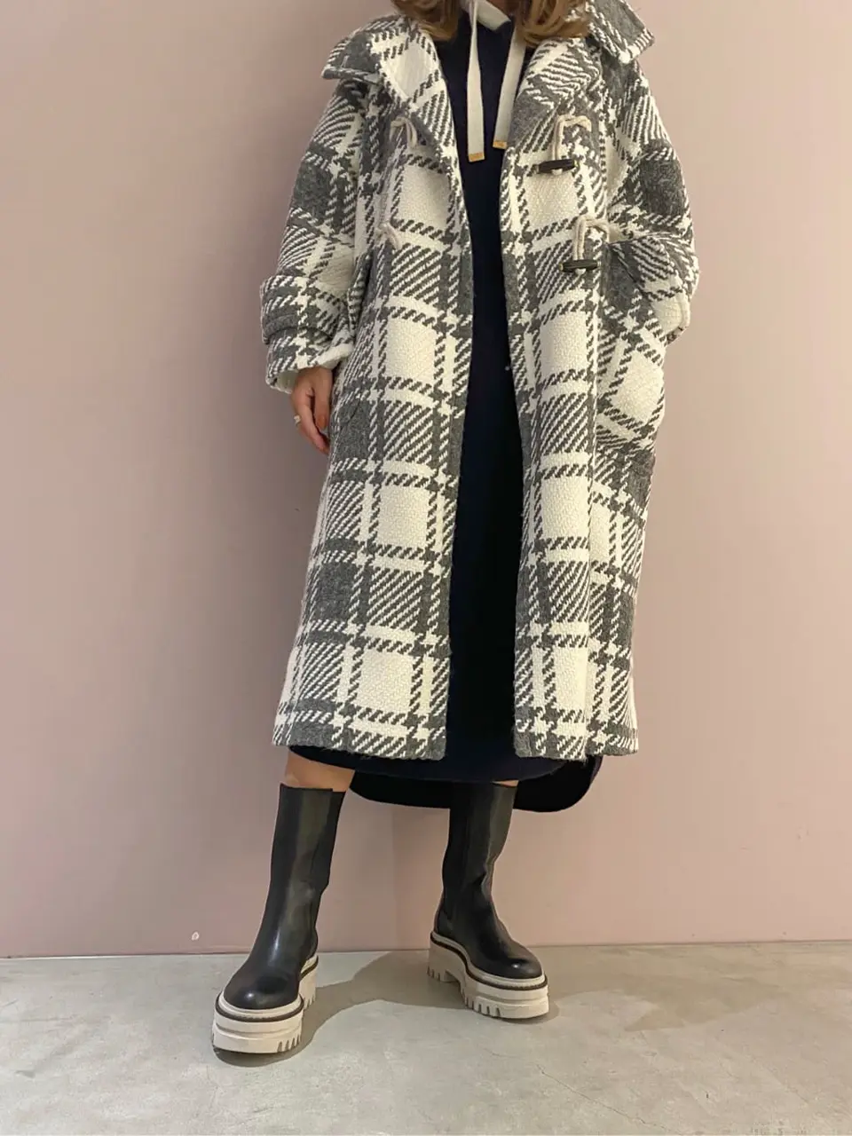 ORIGINATED IN GRACE CONTINENTAL yukimi yonee コーディネート画像