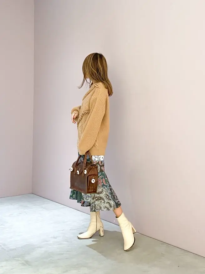 ORIGINATED IN GRACE CONTINENTAL yukimi yonee コーディネート画像