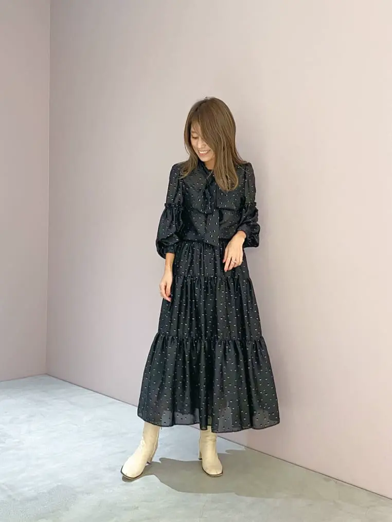 ORIGINATED IN GRACE CONTINENTAL yukimi yonee コーディネート画像