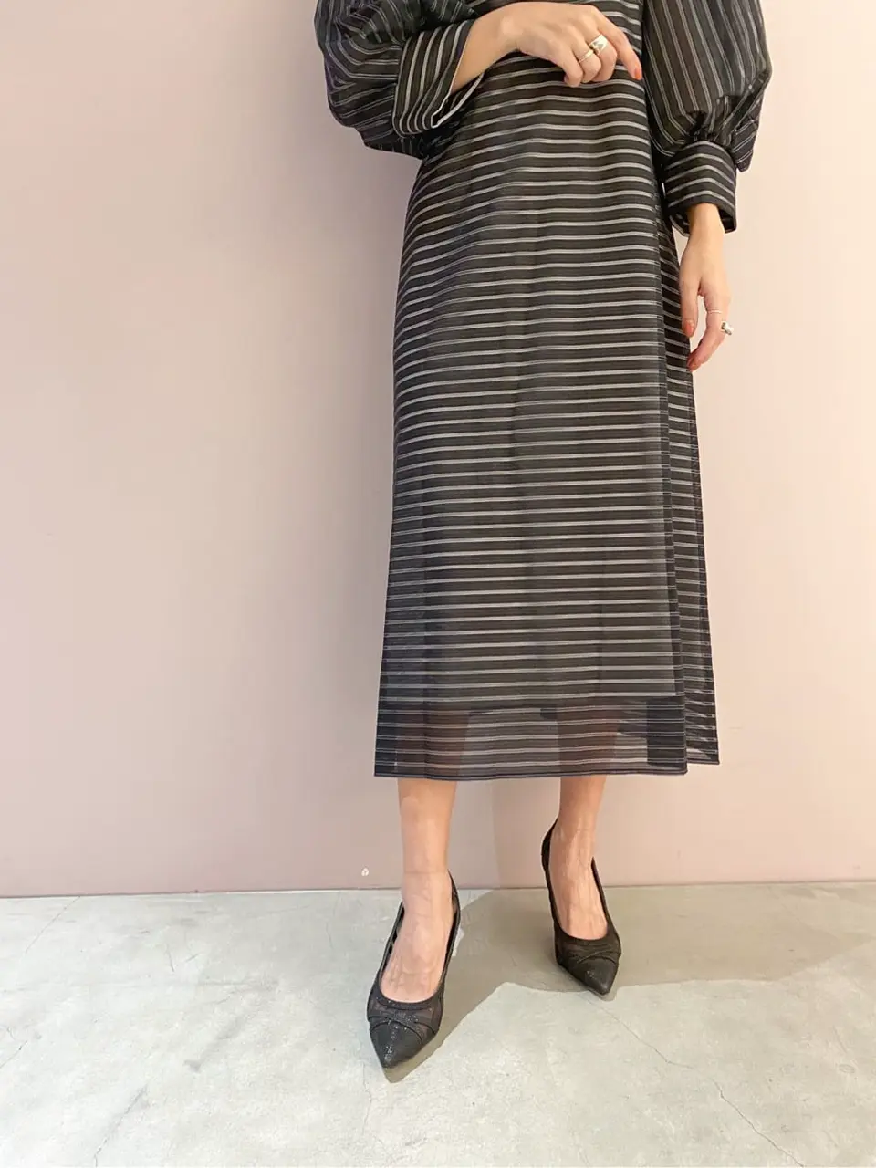 ORIGINATED IN GRACE CONTINENTAL yukimi yonee コーディネート画像